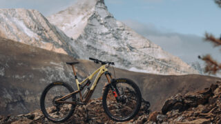 Rocky Mountain インスティンクト 2021 Rocky Mountain Instinct Specs, Comparisons, Reviews